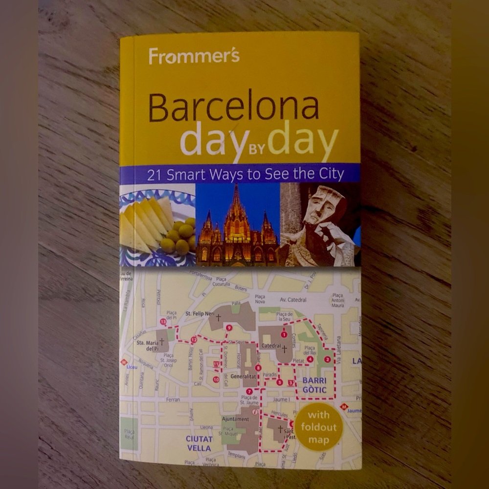 Frommers | Barcelona Day by Day Travel Guide